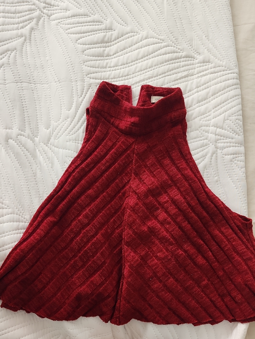 Women's Red Ribbed Sleeveless Mock Neck Sweater